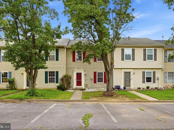 127 Georgetowne Ct, Stephens City, VA 22655