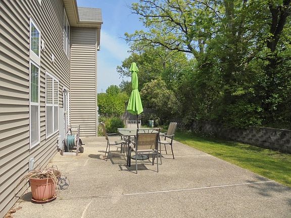 4th image of 12969 W Wakefield Dr