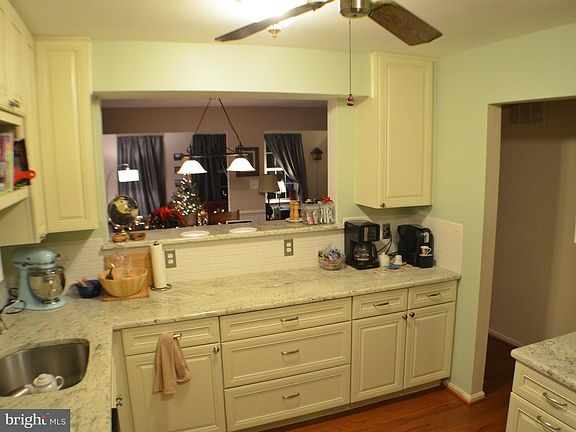5th image of 5723 Heritage Hill Ct