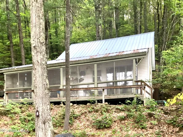 160 Smith Beach Road, Northampton, NY 12134