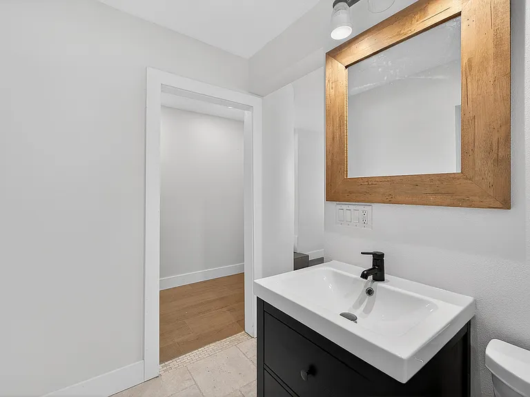 1839 Saint George Dr — Photo 31