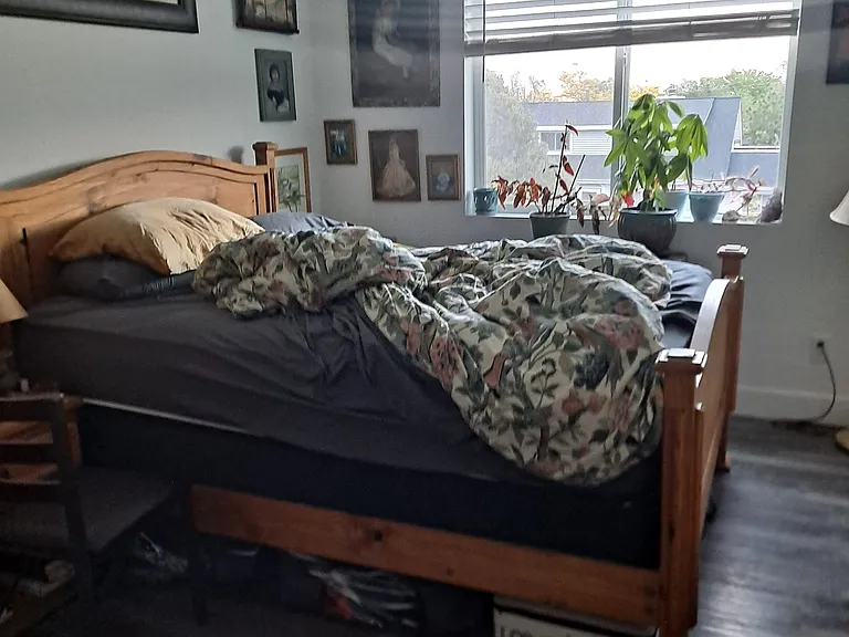 909 Russell St — Photo 13