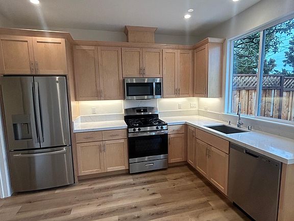 5th image of 2230 40th Ave #2232