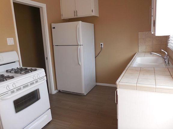 4th image of 4070 Crown Point Dr #Downstairs