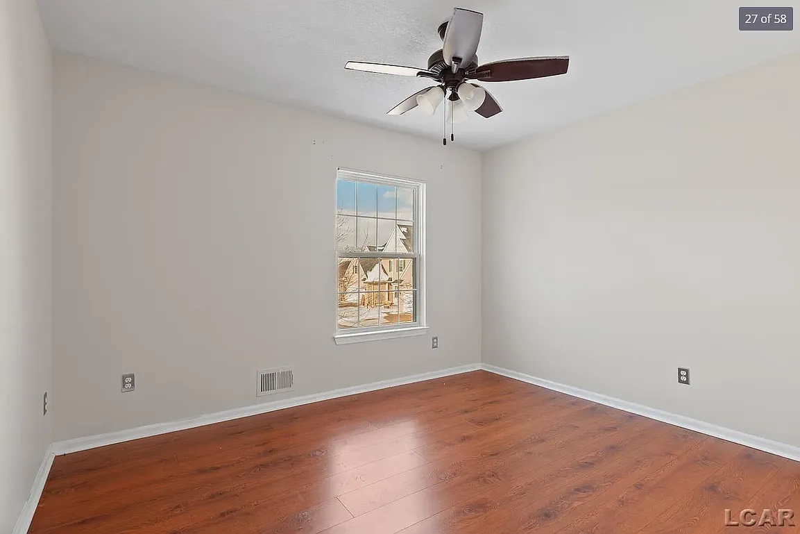 3 bed, 2.5 bath, 2146 sqft, $2,355 — Photo 4