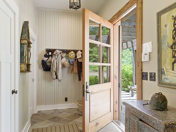 27th image of 167 Pollywood Ln