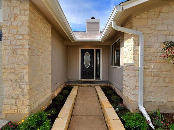 4th image of 3006 Norfolk Dr