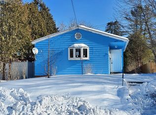 302 Parkwood Ave, Johnstown, NY 12095