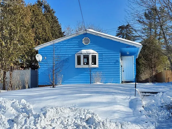 302 Parkwood Ave, Johnstown, NY 12095