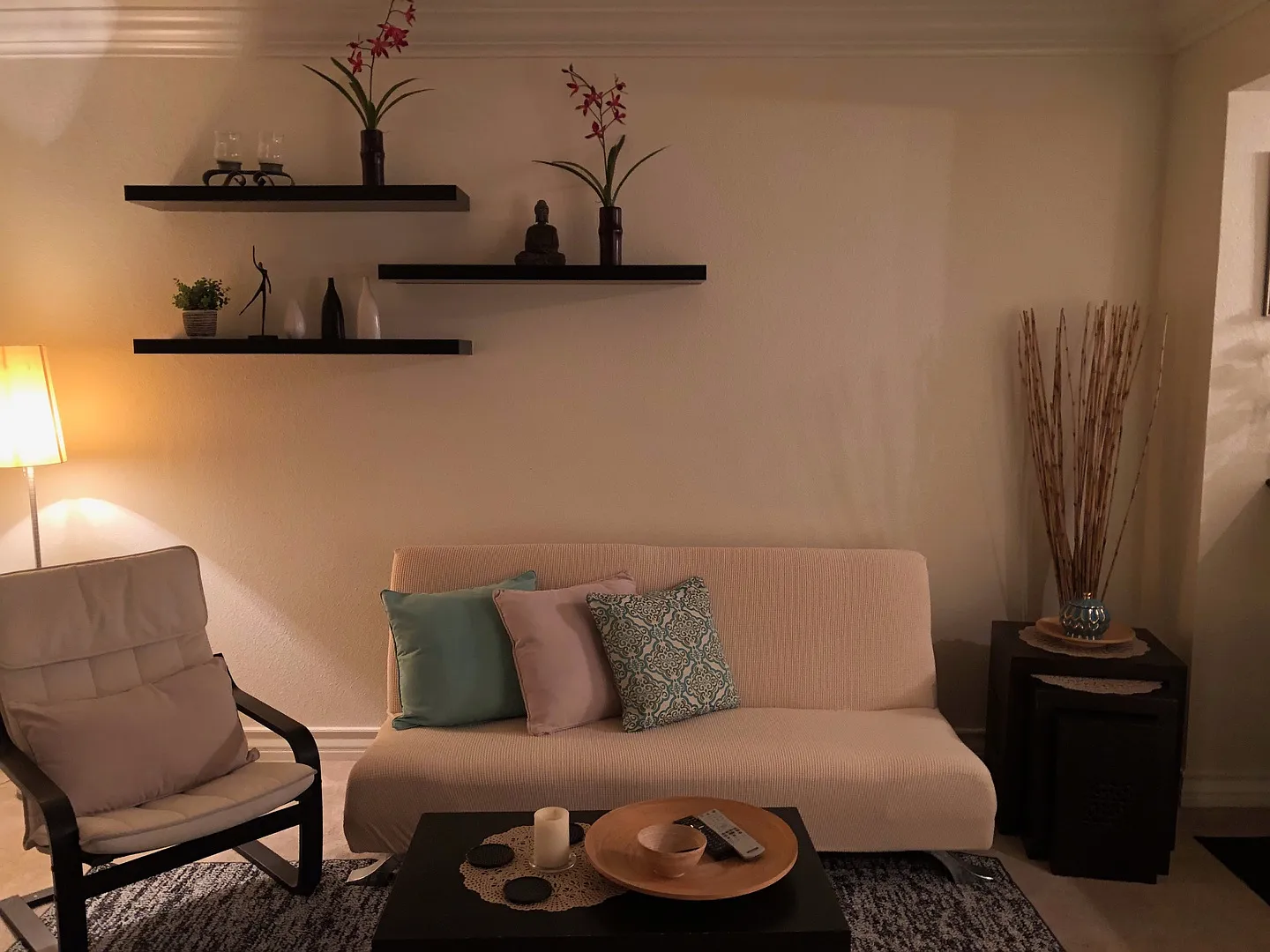 Meridian Fully Furnished Studio Condo - Resort Style Living. Utilities & Cable services Not Inclu... — Photo 2
