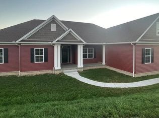 123 Maple Ln, Wheeling, WV 26003