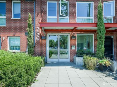 750 11th Avenue E #404, Seattle, WA, 98102