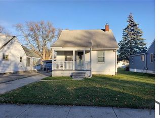 21890 Curie Ave, Warren, MI 48091