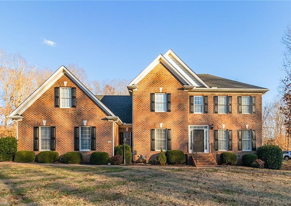 1st image of 2339 Hickory Forest Dr