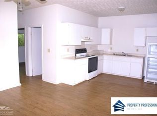 111 Wainaku St APT E, Hilo, HI 96720