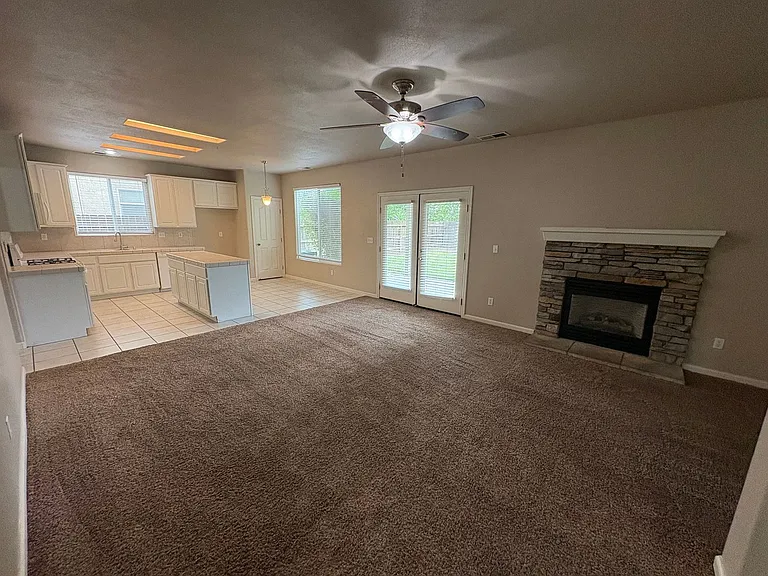 1249 N Julieann Ct — Photo 24
