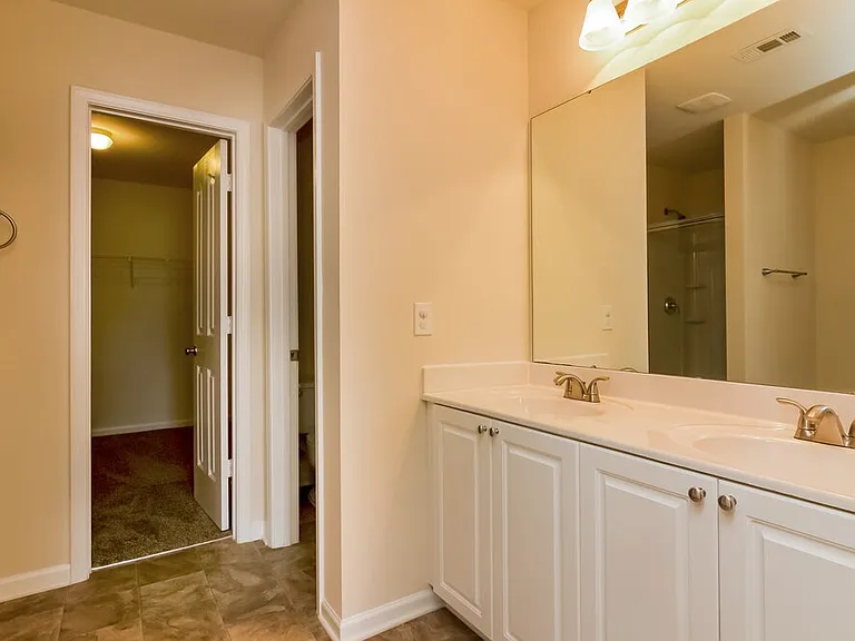 14130 Waterlyn Dr — Photo 9