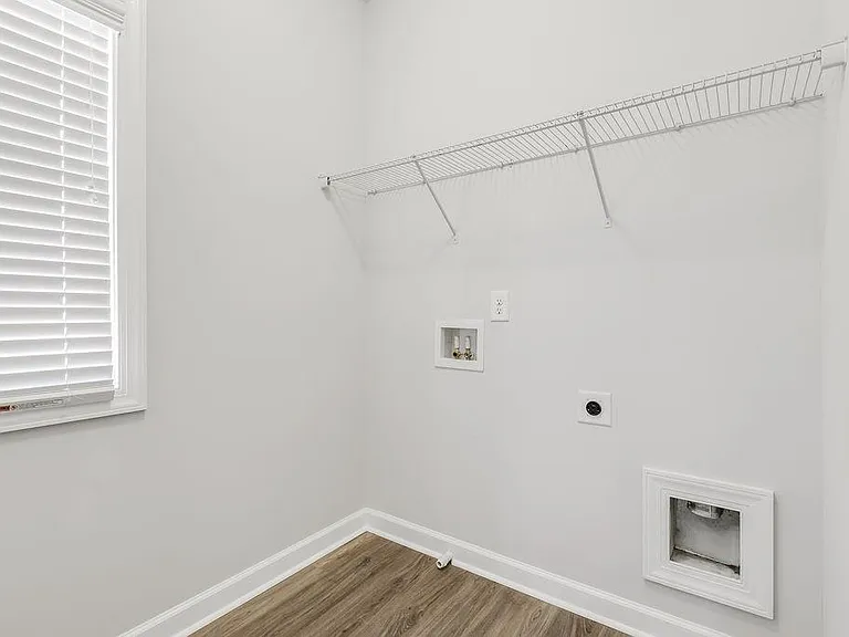 2761 Bell Dr SE — Photo 29