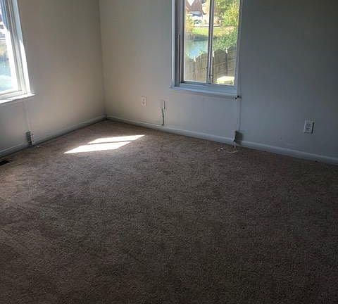 5th image of 14 Dorsey Rd APT C