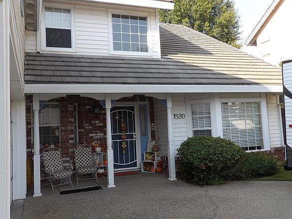 4th image of 1530 River Oak Way