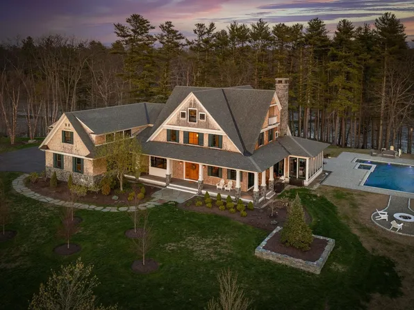 74 SADDLE TRAIL Drive, Dover, NH 03820