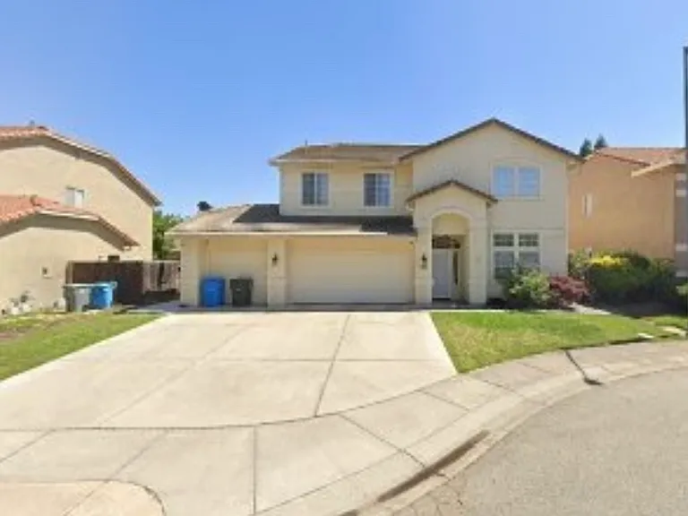 770 Haven Ct — Photo 1