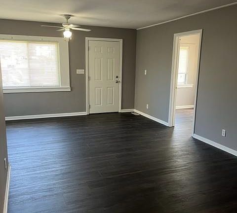 2nd image of 512 Vienna Ave