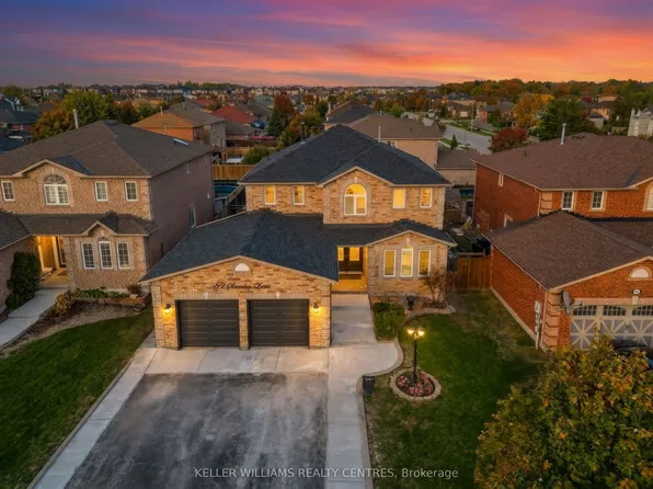 59 Stunden Ln, Barrie, ON L4N 5Z1