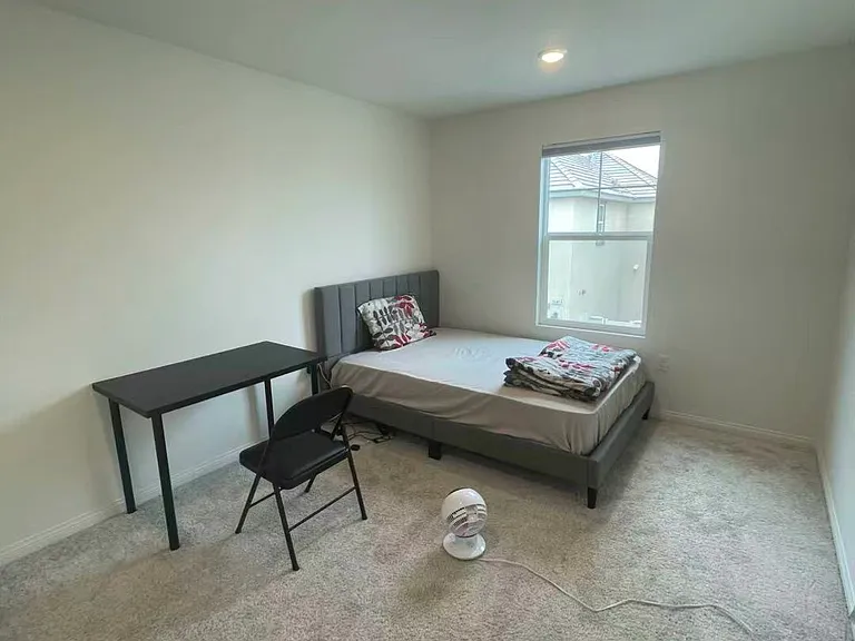 8523 Midway Ln — Photo 4