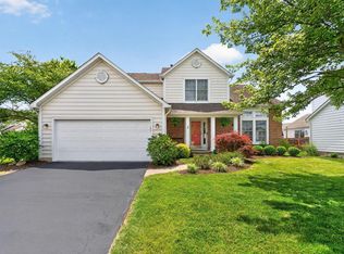 6395 Albany Gardens Dr, New Albany, OH 43054