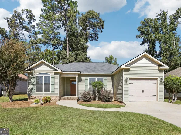 506 Leisure Lake Dr, Warner Robins, GA 31088