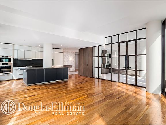 3rd image of 101 Warren St #5B