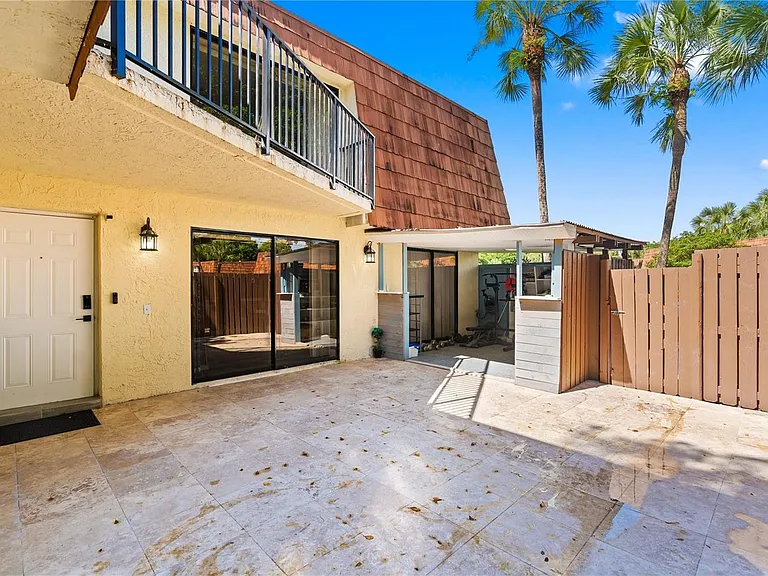 1600 Coral Ave #1600 — Photo 3