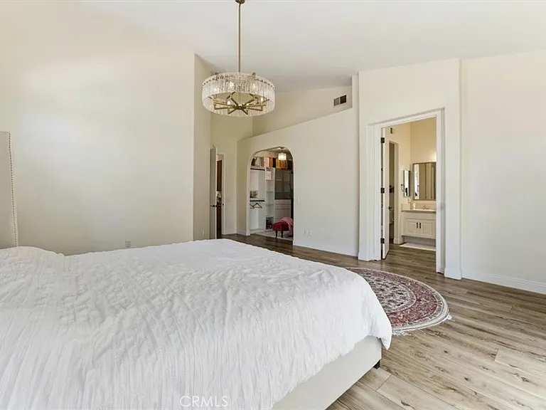 2749 Silver Oak Pl — Photo 23