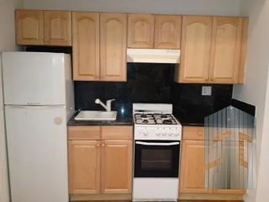 Rented by Skyline Group Real Estate | media 7