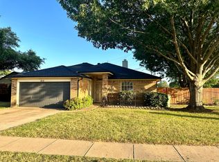 4610 Gentle Springs Dr, Arlington, TX 76001