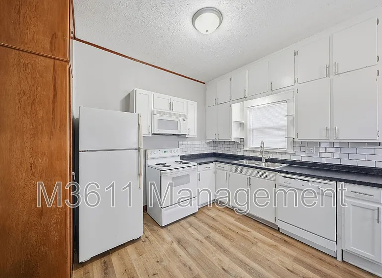 6928 Ballard Ave — Photo 13