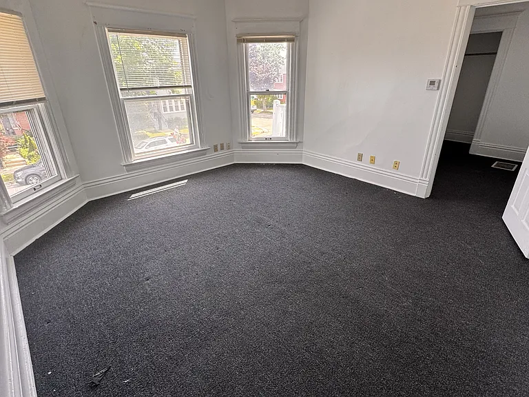 1432 Hayes Ave — Photo 8