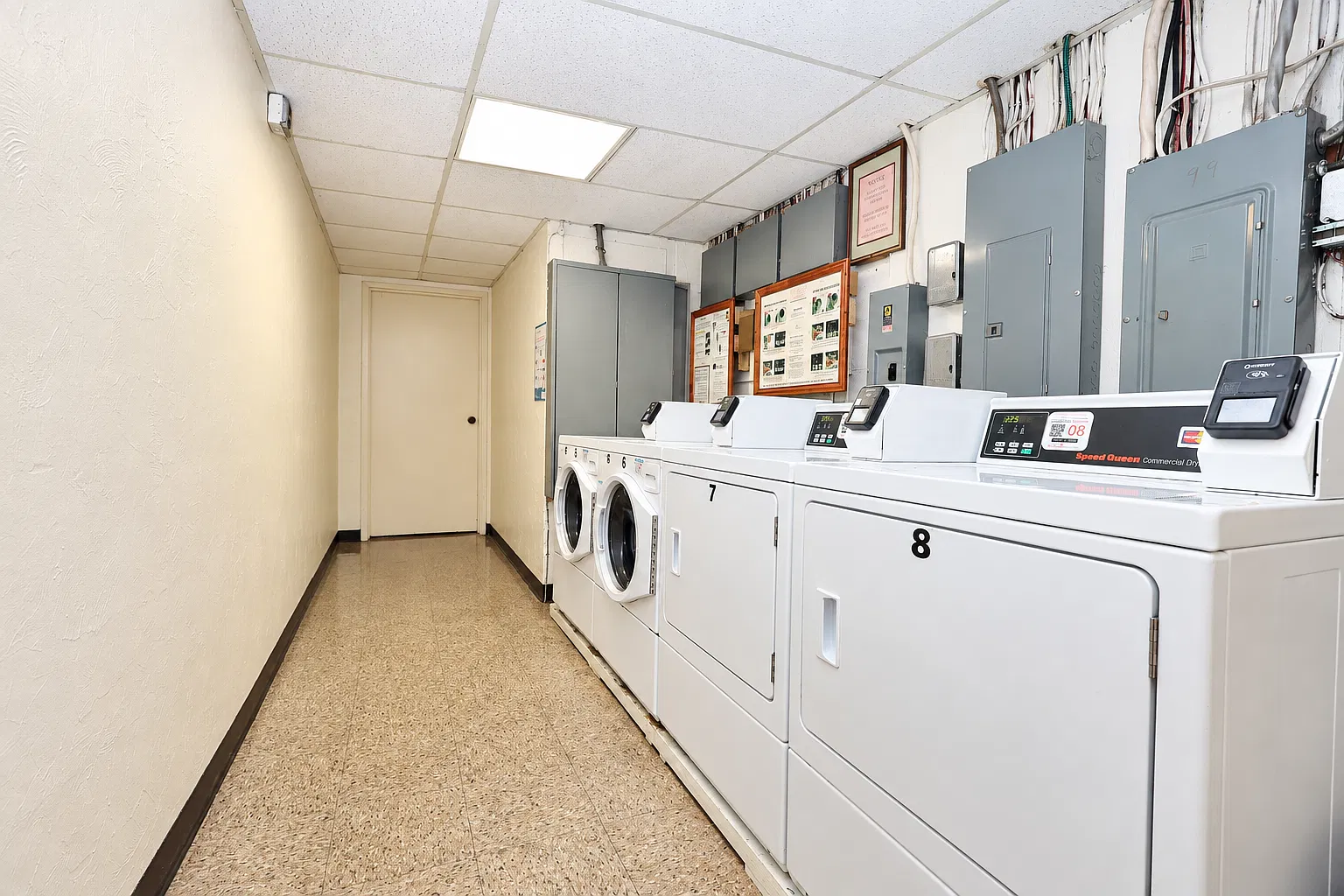 1 bed, 1.0 bath, 700 sqft, $2,050 — Photo 3