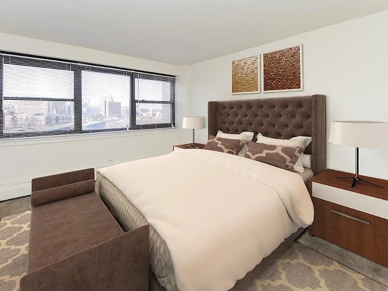 Riverside Towers Apartment Homes — Photo 10