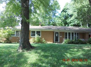 225 Sunset Dr, Belleville, IL