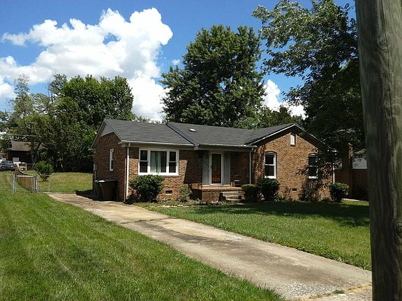 3rd image of 3003 Royalton Dr