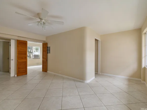1621 Ala Wai Blvd APT 202, Honolulu, HI 96815