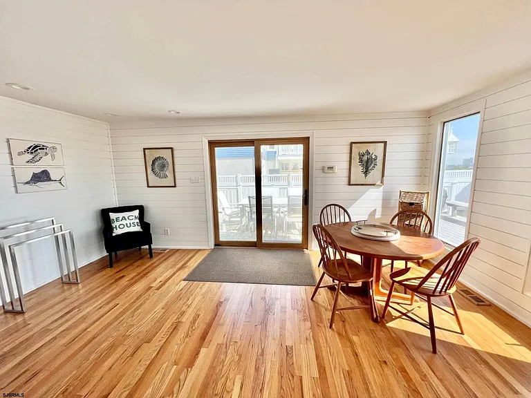 24 Ocean Dr W — Photo 15