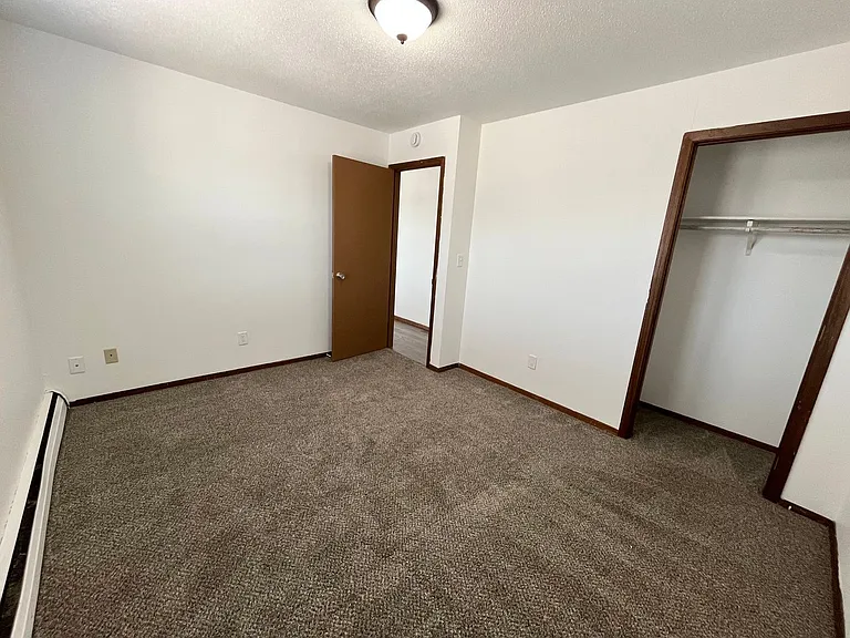 3304 S Kiwanis Ave — Photo 35
