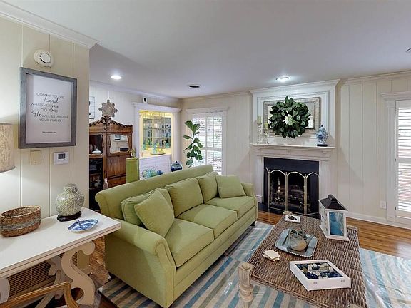 5th image of 204 McCollum Dr