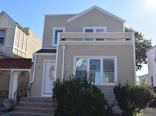 13819 234th St, Rosedale, NY 11422