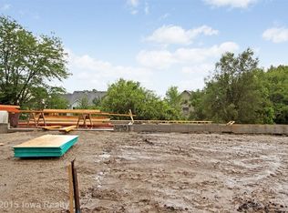 4901 E Hull Ave, Des Moines, IA 50317