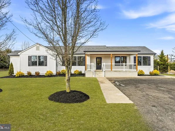 437 Pennington Ave, Waterford Works, NJ 08089