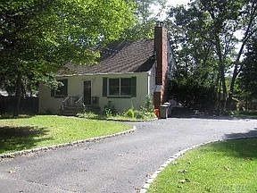 1st image of 12 Lynch Ln